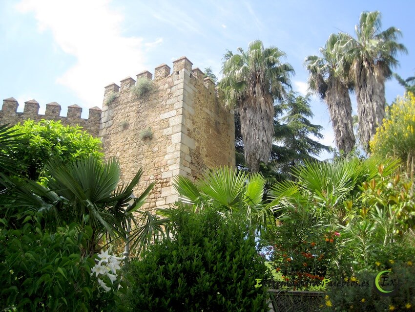 Ver Muralla de Jerez de los Caballeros